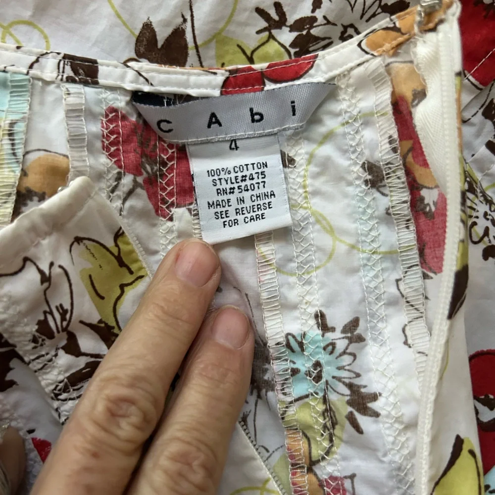 CABI pleated, floral print cotton skirt - Picture 9 of 9